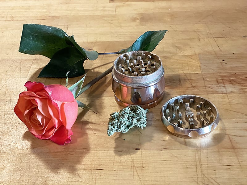 What Are Rose Blunts and How Do You Roll Them?